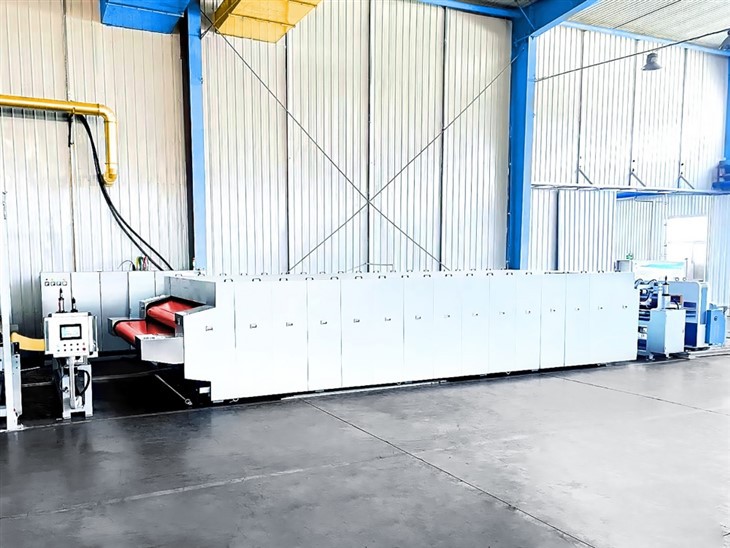 Prasa dwutaśmowa do produkcji CFRT