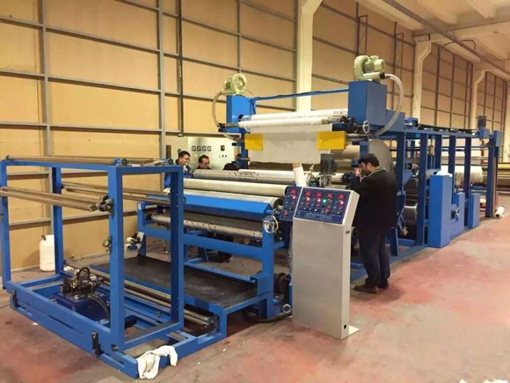 Maszyna do laminowania tkanin odzieżowych, maszyna do laminowania